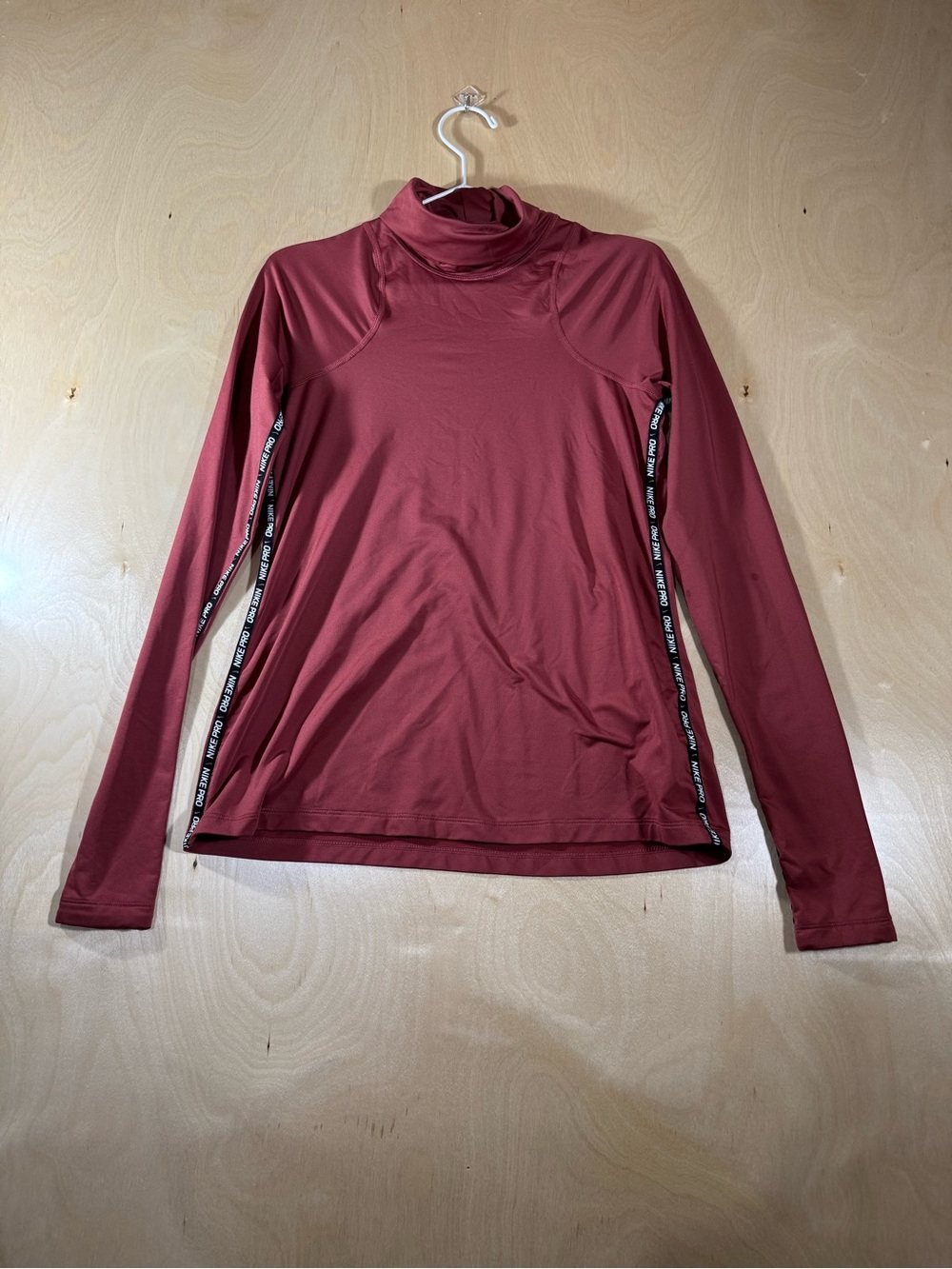 Nike Women's Long-Sleeve Turtleneck Neck Top Size Medium